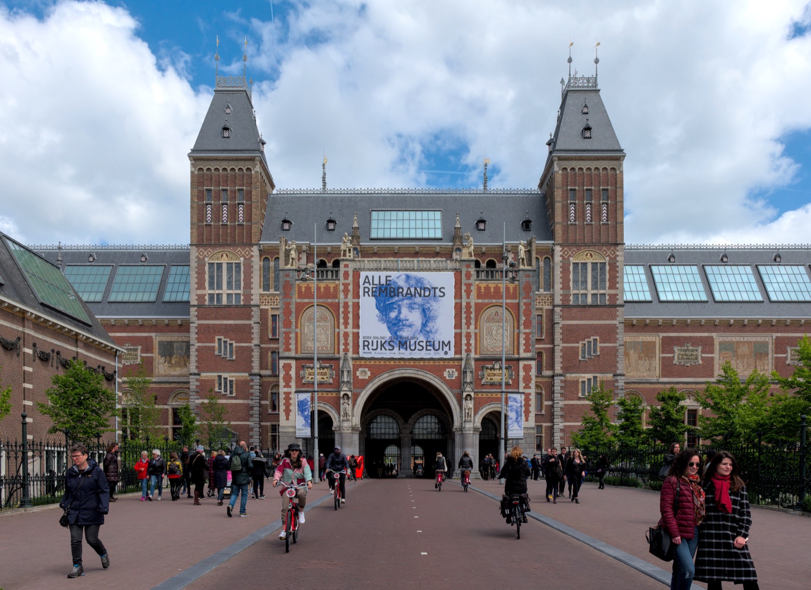The Rijksmuseum by a canal